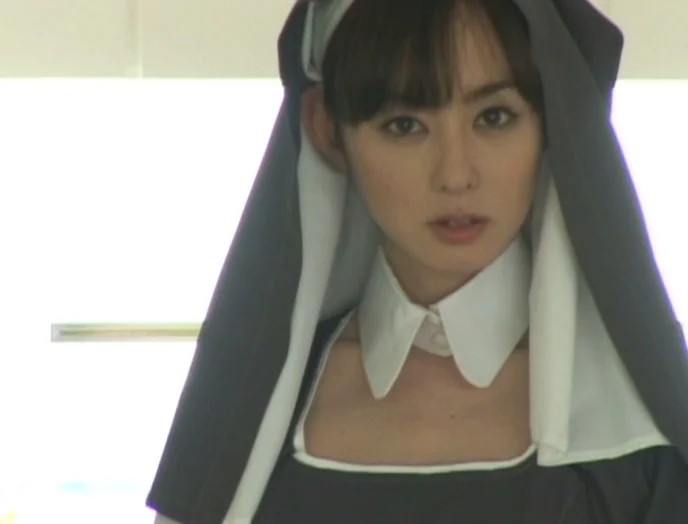 TARGET 秋山莉奈
