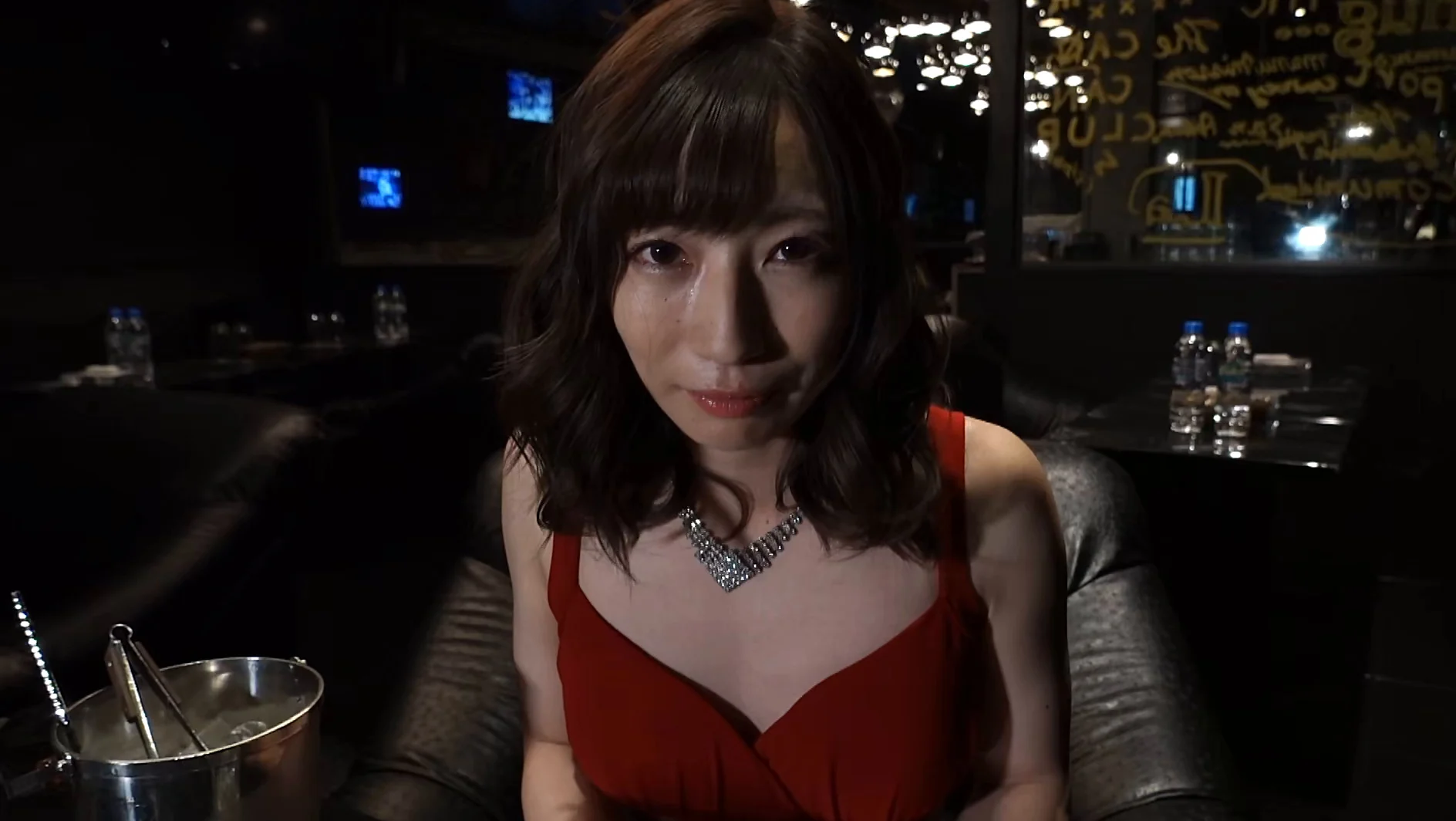 本当に教諭だった彼女がグラビアデビュー ぱつこ