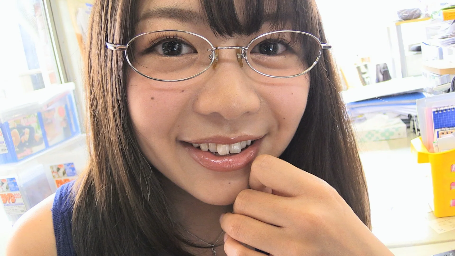 笑顔が可愛いお姉さんの誘惑天国 織田唯愛