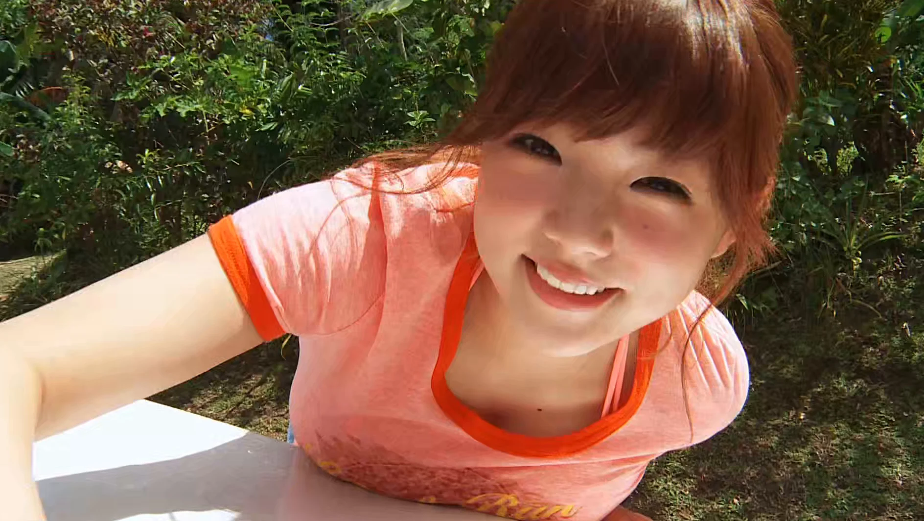 HOLIDAY 篠崎愛