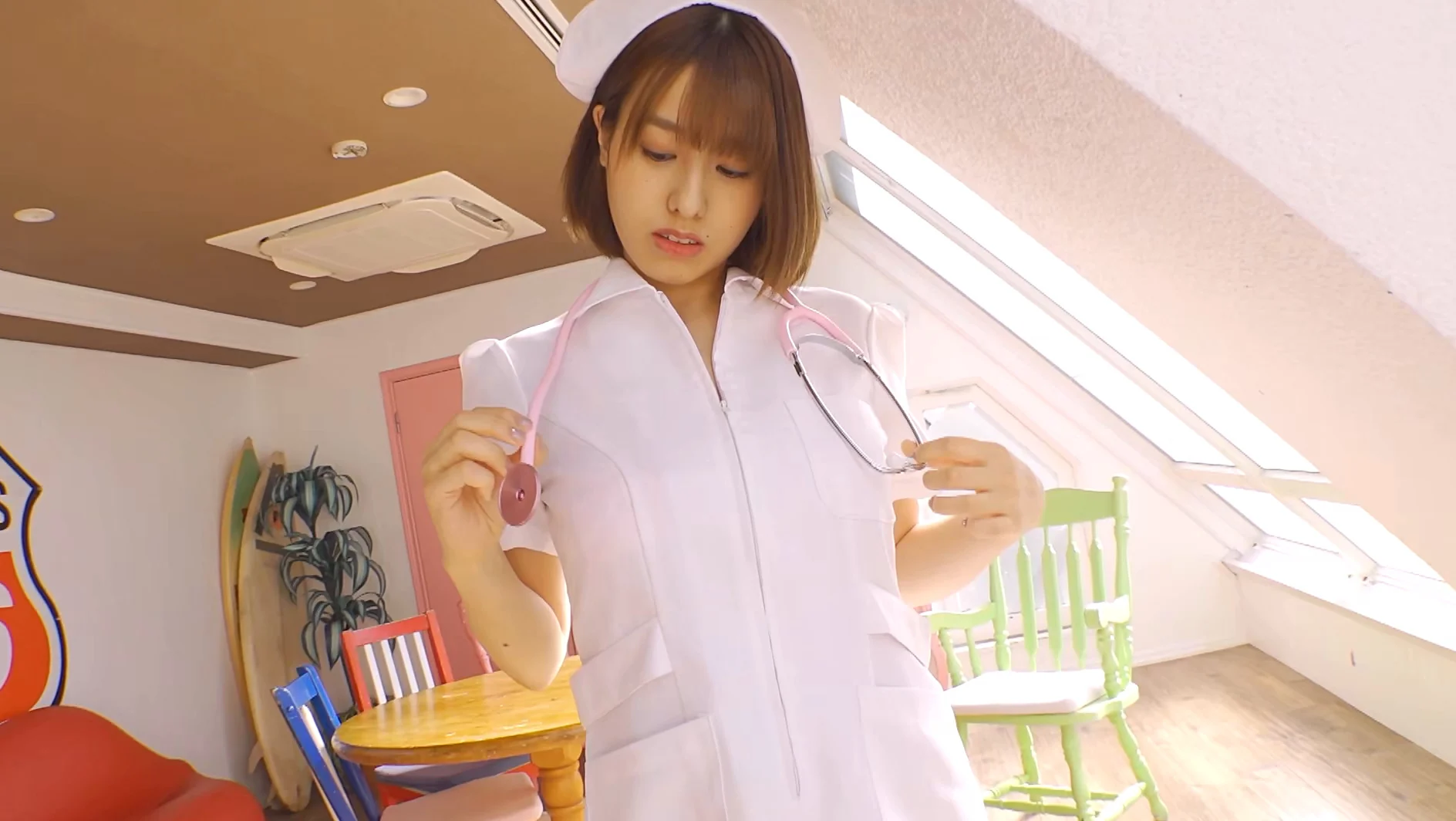 デカメロン 小山玲奈