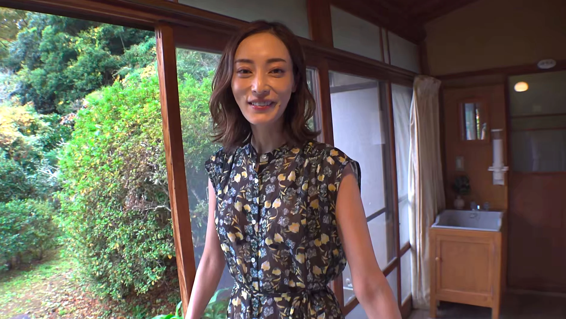 見つめて欲しい 池田夏希 サンプル画像