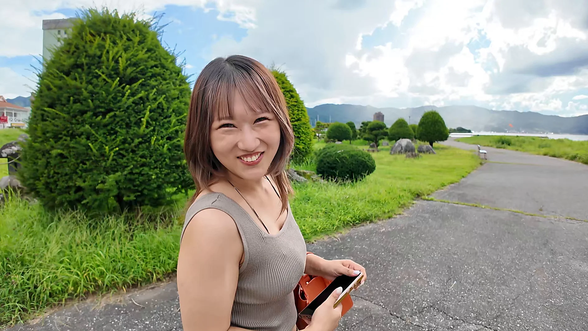 誰にでも優しいメイちゃん 桜井萌衣 サンプル画像