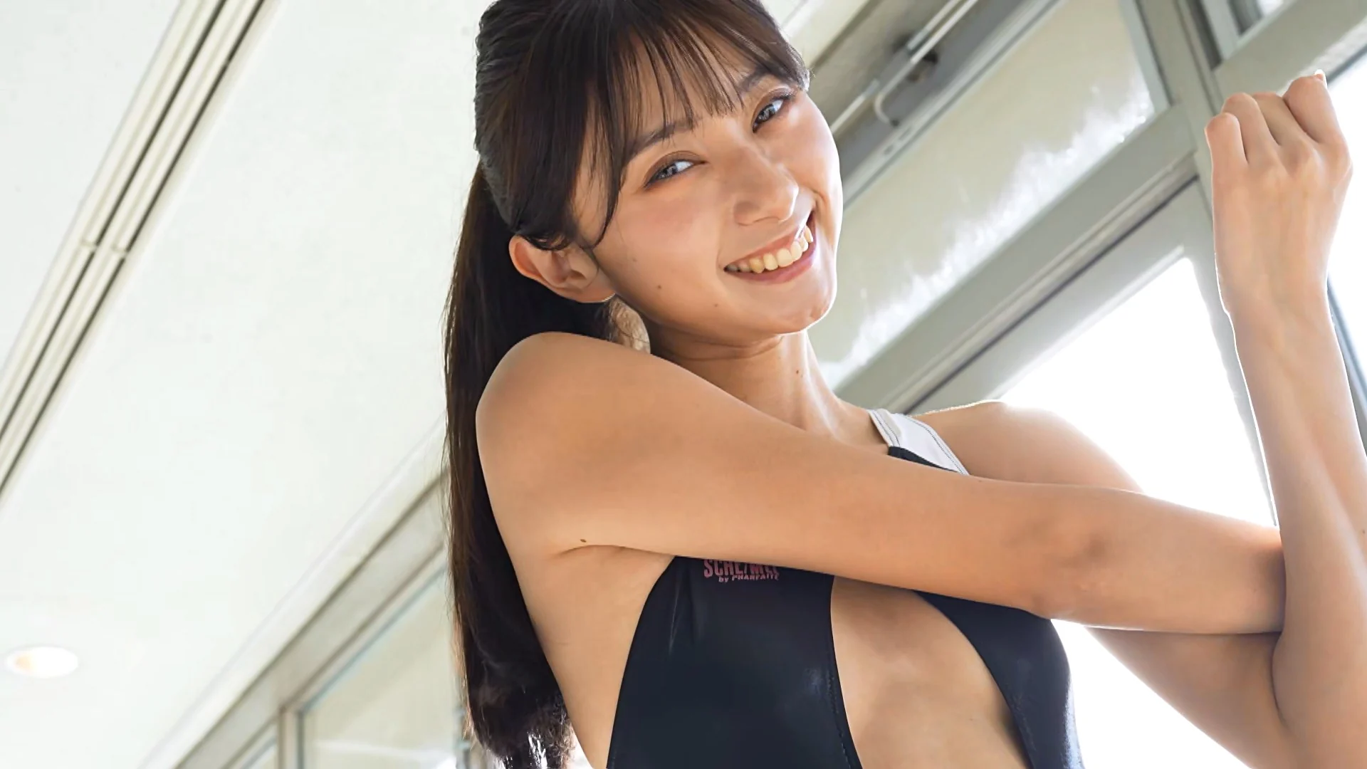 からみついて 桑田彩