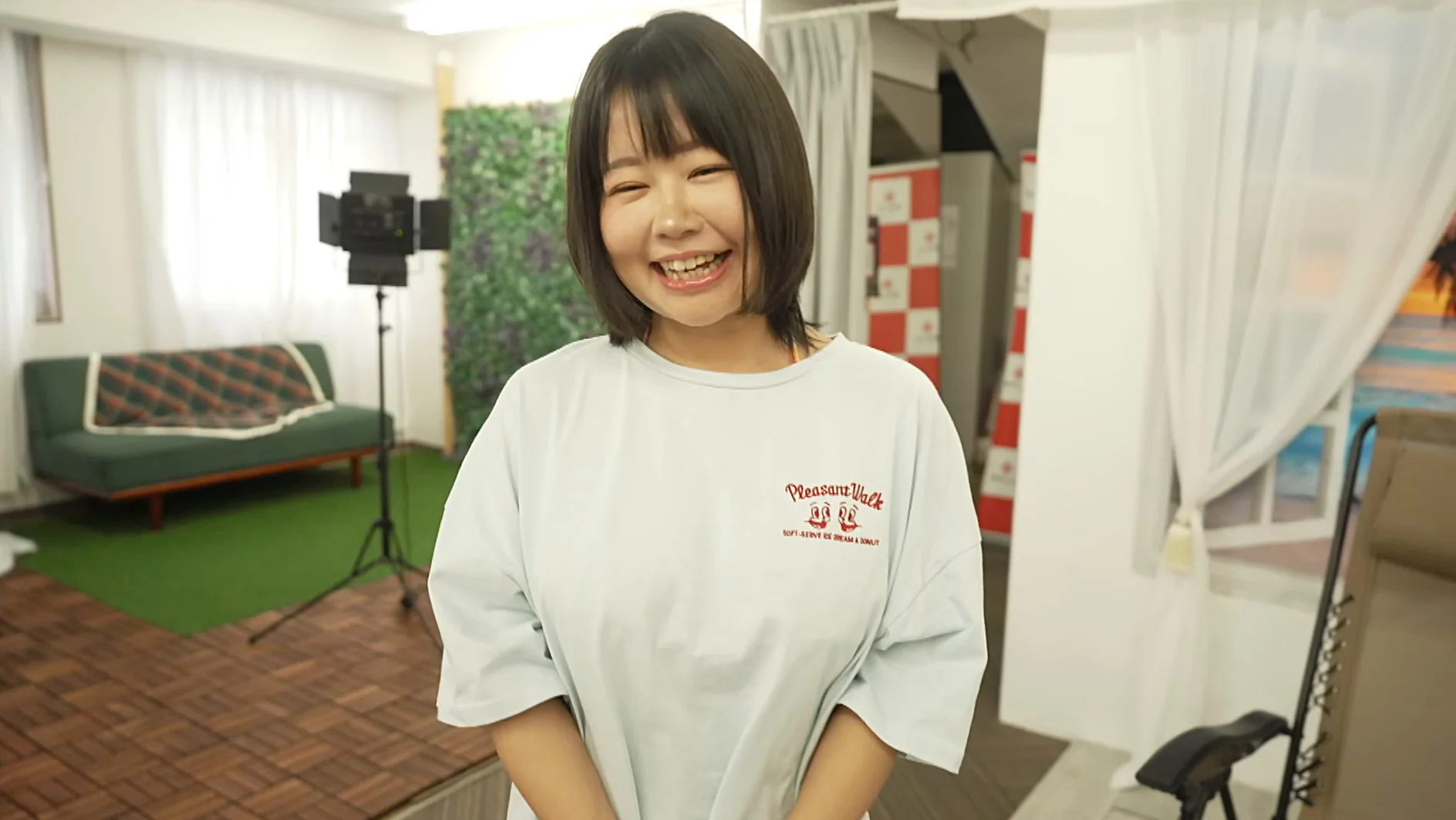 我慢できない！～撮影会のヒミツの裏オプション～ ツジ・ルイス